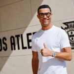 Cristiano Ronaldo Instagram - 🇵🇹❤️ #vesteabandeira