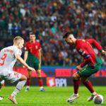 Cristiano Ronaldo Instagram - Apuramento histórico, 100% vitorioso! Parabéns Portugal💪🏽🇵🇹 #vesteabandeira