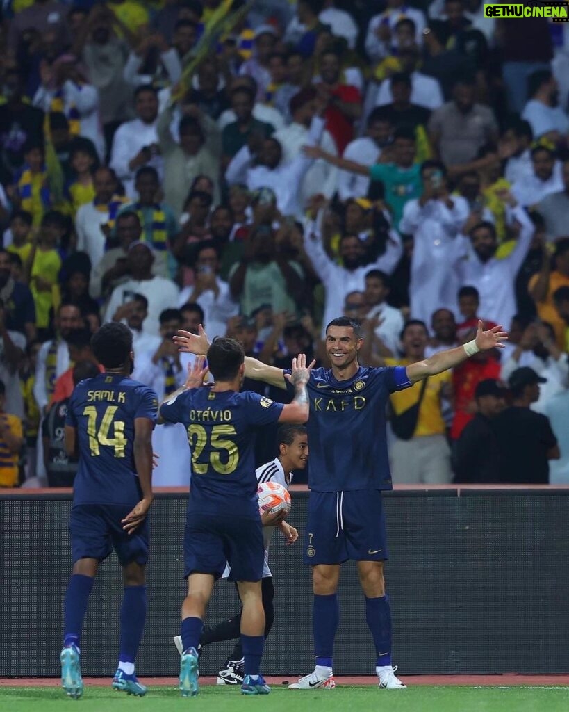 Cristiano Ronaldo Instagram - We keep that winning feeling! Let’s continue the good work!💪🏼 @alnassr 💛💙