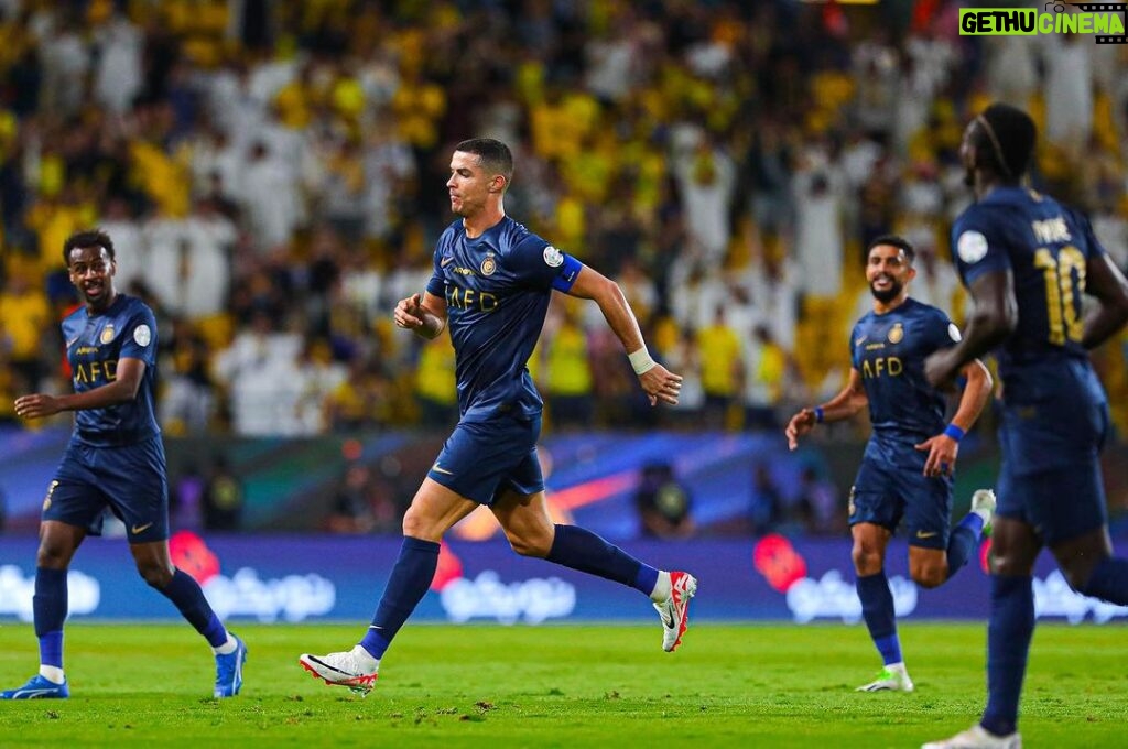 Cristiano Ronaldo Instagram - Solid win!💪🏼 We keep the pressure on! @alnassr 💛💙