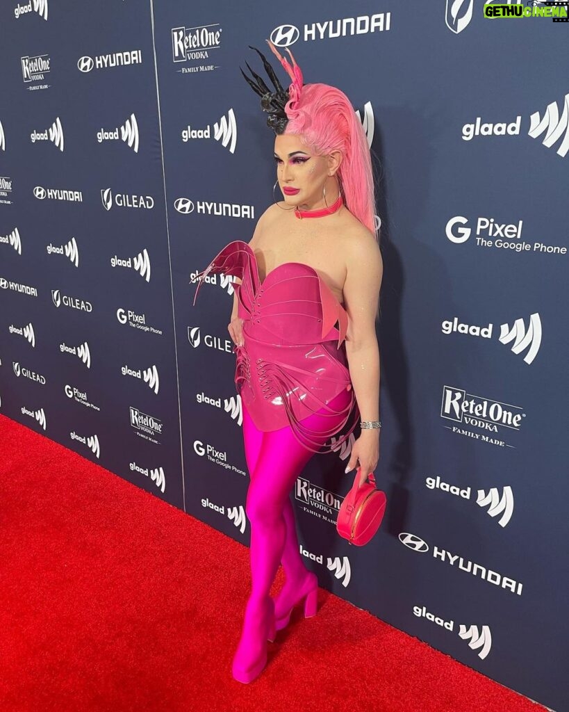 Cynthia Lee Fontaine Instagram - Mis Amores : last Night was extraordinary Good ! I’ll be posting all this week ! @glaad Media Awards was Amazing !! My look : Inspired on the gay Flag Color Pink that means Sexuality . Punk Rock Realness ! And also I worked on this look with a cucu Glam team that is 100% Part of our Queer community! Costume design by @aviescwho Hair by @draglabwigs More post this week ! Just so happy ! And Happy Mother’s Day ! #glaadawards #nyc #love #queer #dragperformer #dragoutthevote #rupaulsdragrace #acceptance #celebration