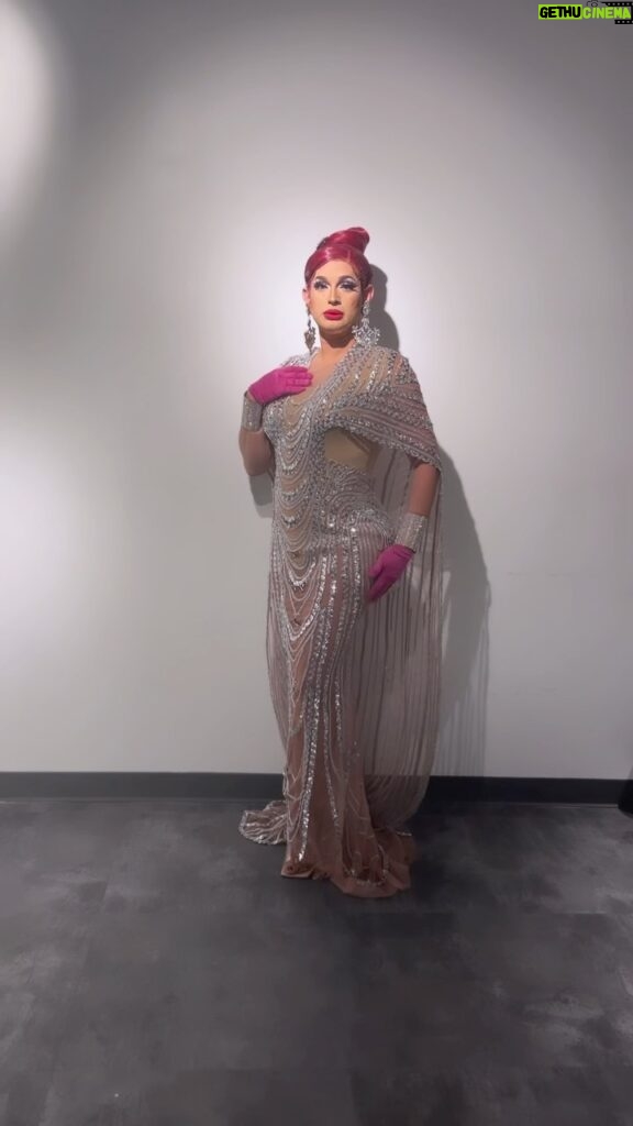 Cynthia Lee Fontaine Instagram - Evening gown experience! Me siento mami 🔥⭐️🏆 Last night the Bingo show with @mrskashadavis at #DenisonUniversity was so much fun ! Thank you for having us ! And see you guys soon again ! This was my first look of the show . Also stream my song “ Tú y Yo” and the “ Tú y Yo” remix by. @djninaflowers visit the link on my bio and story now . Support ! #missuniverse #missgrandinternational #missearth #missworld #missinternational #missinternationalqueen #rupaulsdragrace #drag #glam #eveningdress #cucu #gig #singer #writer #artist #fyp #fypシ #hokuspokus #littlemermaid #halloween #queen #reina #rica #latina #boricua