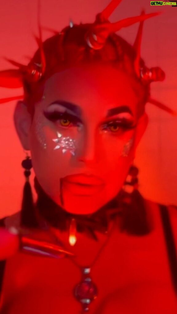 Cynthia Lee Fontaine Instagram - Tu Tu y Yo🩸 Go check out the new single by @cynthialeefontaine produced 🙋🏽‍♂️ @amando.blue #rupaulsdragrace #rupaulsdragcon #rupaul #dragqueen #dragrace #puertorico #texas #lgbt #lgbtq #reels #reelsinstagram #fyp #foryourpage #drag #gay #queen