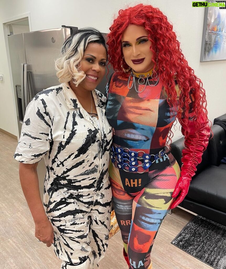 Cynthia Lee Fontaine Instagram - 💜Las Vegas Pride 2023 was absolutely fantastic! But also, I made one of my dreams come true : Performing at the same stage as the one and only the super star ⭐️ @crystalwaters it was a pleasure to see your extraordinary performance and THANK YOU so much for stayed to see my performance too as well . You are amazing and a huge inspiration to me and so many ! 💜Special thanks to @koqagency @fiercelyyouentertainment @pridelasvegas production , dancers , drag entertainment and all the attendees. Happy Las Vegas Pride everyone ! #crystalwaters #purelove❤️ #lasvegaspride #dragisnotacrime #equality #love #performance #rupaulsdragrace
