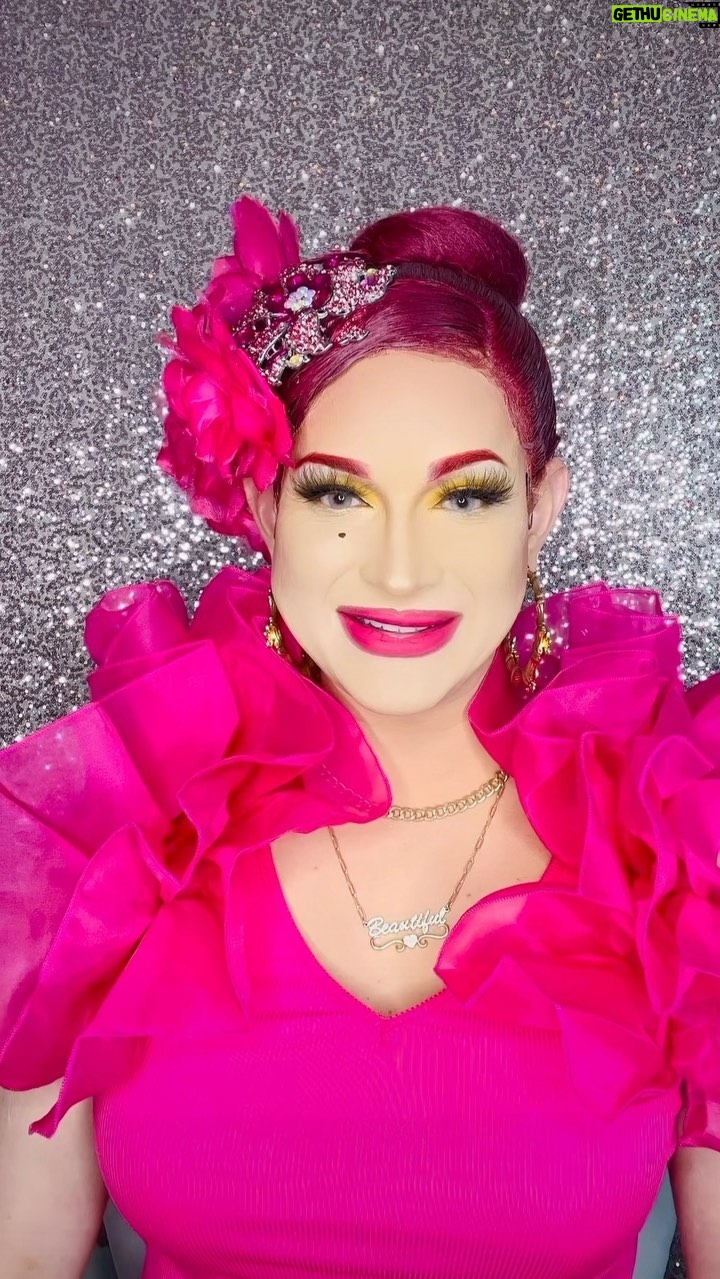 Cynthia Lee Fontaine Instagram - 🔥Thank you for your love and support to our song #lademalagente ! Its on more than 400 playlist . And stream everywere !!!! specially the most streams is in Mexico and Colombia ! @miguelstmichael @babiboibitch and myself we are so happy with your love and support ! Gracias #fyp #lademalagente #steeam #music #cumbia #queer #artist #singer #song #dragqueen