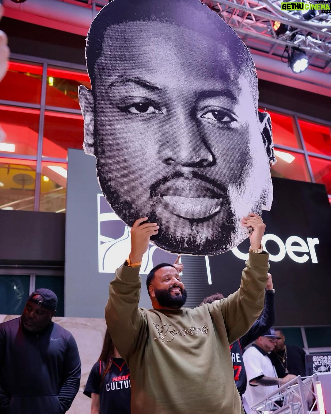 DJ Khaled Instagram - DADE COUNTY WADE COUNTY @miamiheat @wethebest CONGRATS HALL AND FAME @dwyanewade SWIPE FOR MIAMI HEAT