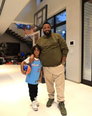 DJ Khaled Instagram - Call me olive 🫒! 🫒 🫒🫒🫒🫒🫒🫒🫒🫒
Swipe for 🫒