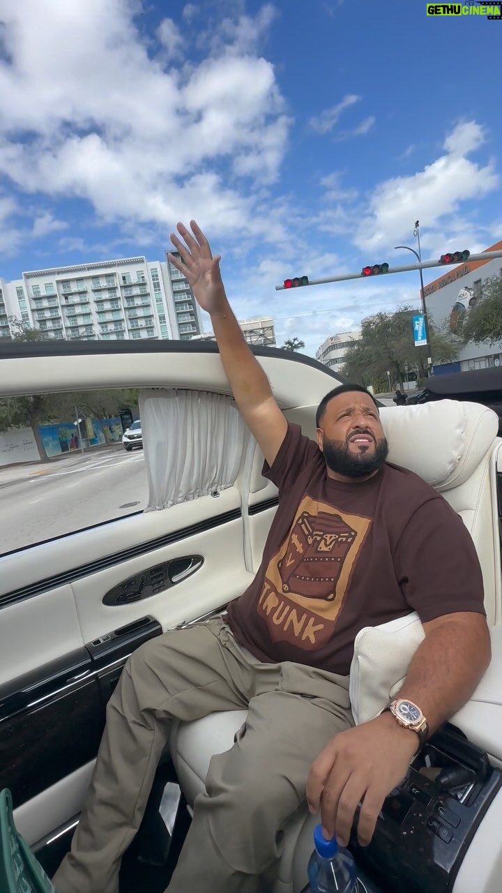 DJ Khaled - 221.9K Likes - LET JAH RISE π€²π½π RISE π
