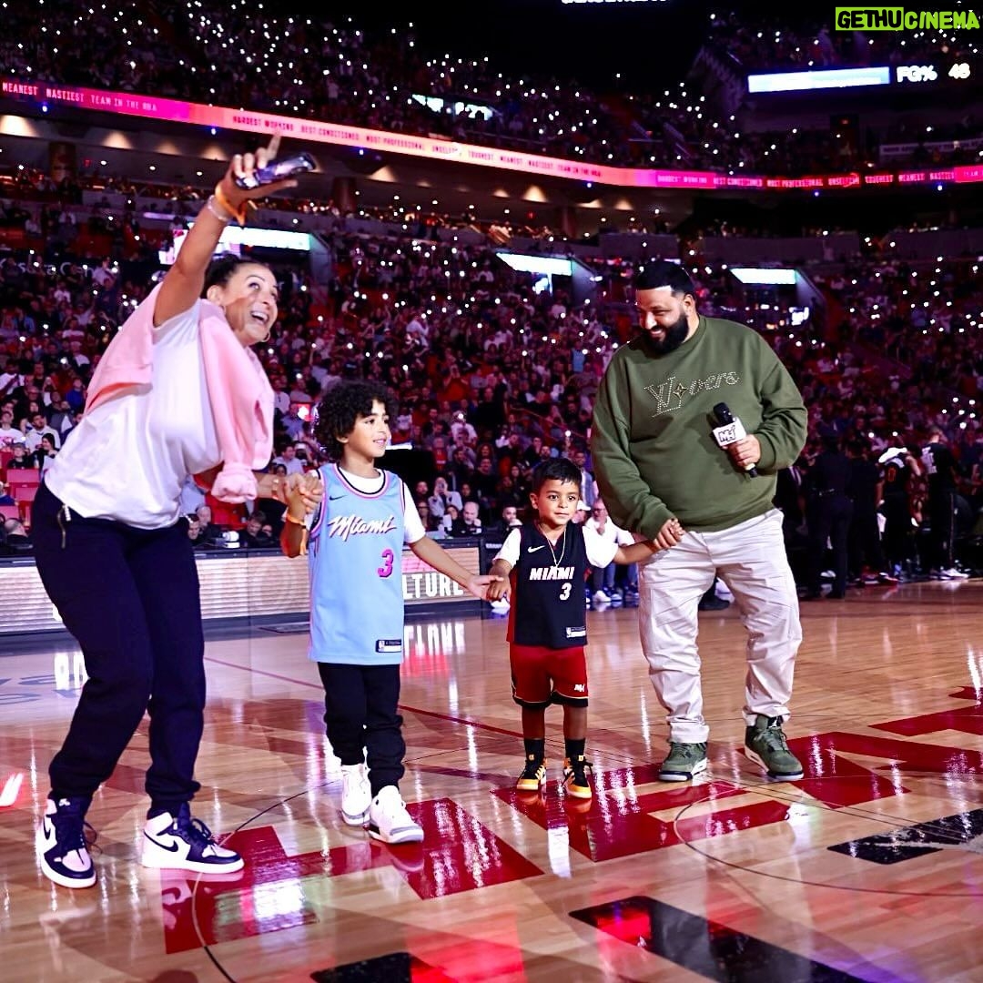 DJ Khaled Instagram - FAMILY , THANK YOU GOD 🤲🏽
