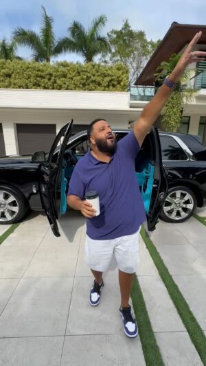 DJ Khaled Instagram - One spliff a day keep the evil away , 
I ROLL WIT GOD ! 🤲🏽 JAH JAH I LOVE YOU SO MUCH ! 🤲🏽