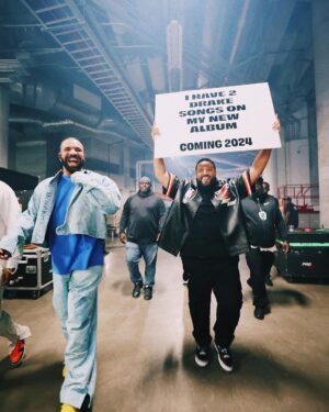DJ Khaled Instagram - Win with us or watch us win , let’s play chess ♟️ 
MY NEW ALBUM WILL HAVE 2 KEYS 🔑🔑 coming 2024 #WTBOVO @champagnepapi 🦉 🔑🔑 @wethebest 
SWIPE FOR GREATNESS!

📸 @jamiefcw