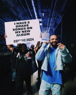 DJ Khaled Instagram - Win with us or watch us win , let’s play chess ♟️ 
MY NEW ALBUM WILL HAVE 2 KEYS 🔑🔑 coming 2024 #WTBOVO @champagnepapi 🦉 🔑🔑 @wethebest 
SWIPE FOR GREATNESS!

📸 @jamiefcw