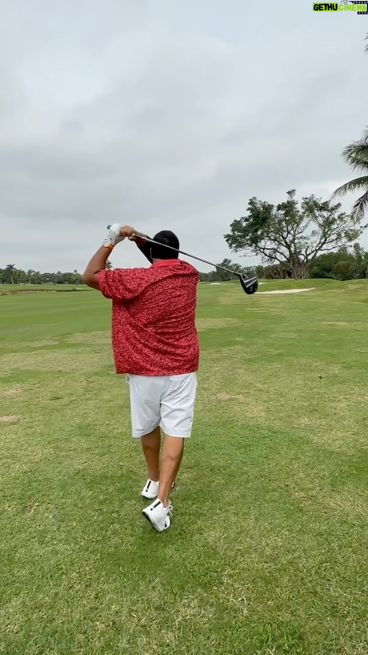 DJ Khaled Instagram - GREAT GOLF FOR A GREAT CAUSE #WETHEBEST #JORDAN 2nd Annual GOLF CLASSIC THIS YEAR ! locking in a date location soon follow @wethebest @wethebestfoundation @jumpman23 @realpdxreg @golisoli_ for more updates πποΈββοΈβ³οΈποΈ LETS GO GOLFING ποΈββοΈ