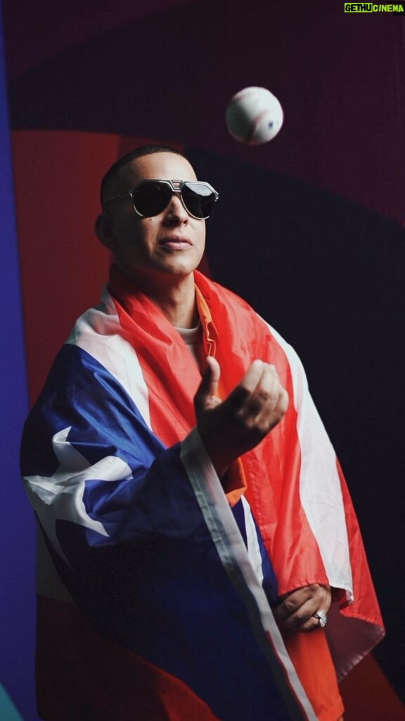 Daddy Yankee Instagram - Estos próximos 11 días serán de pura `CHISPA ‘ y se terminarán convirtiendo en un verdadero Clásico Mundial. 💥⚾️🗺 #worldbaseballclassic #legendaddy 📍