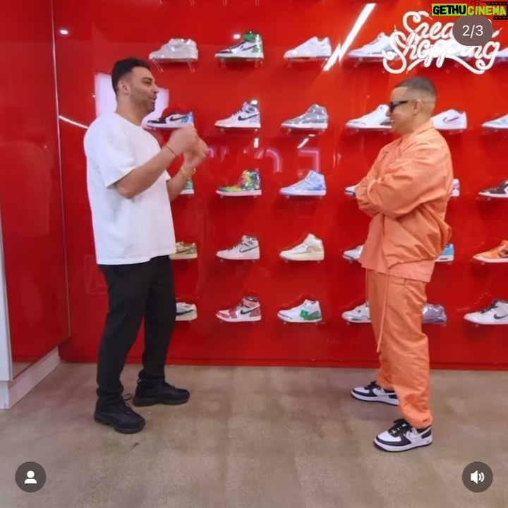 Daddy Yankee Instagram - Me fui de @sneakershopping con el corillo de @complex ππ₯ La experiencia a otro nivel con esta gente.πEntren a su canal de YouTube para que vean el episodio. π