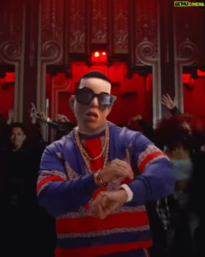 Daddy Yankee Instagram - Tamosβ on fire con estos temas π₯π₯ La Hora Y El DΓa @jquiles @dalexmusic ULALA @myketowers Panties y Brasieres @rauwalejandro Bailar Contigo @blackeyedpeas Pendiente a todos los bonus tracks que seguiremos lanzando de LEGENDADDY π Siempre reaDY! ππππ