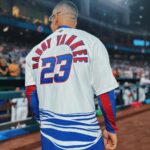 Daddy Yankee Instagram - La Vida es hermosa @queenvidaisabelle ❤️‍🔥#worldbaseballclassic #legendaddy ⚾️🗺📍