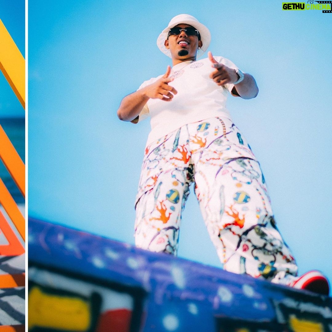 Daddy Yankee Instagram - ULALA ya estΓ‘ en la calle junto a @myketowers ππππ₯