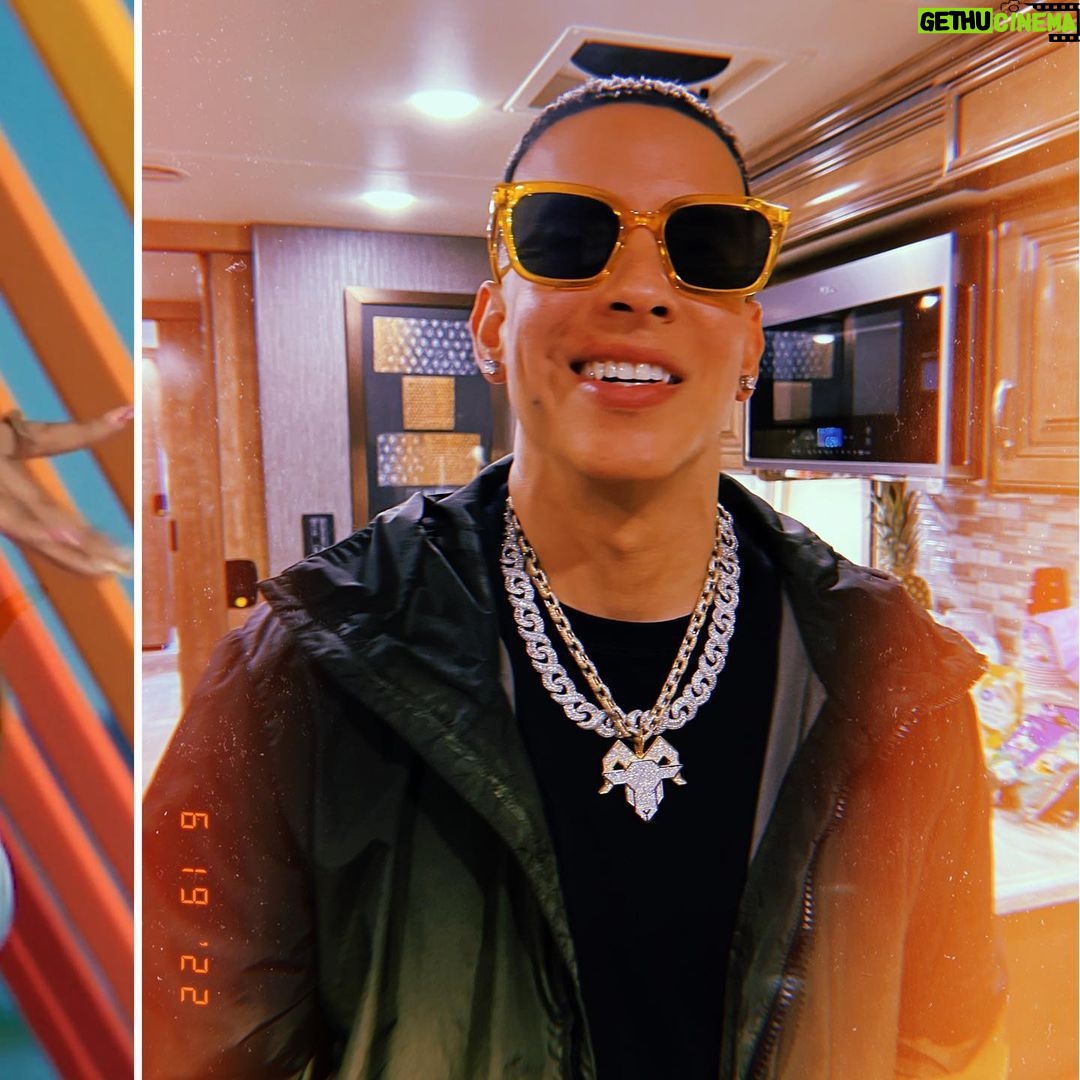 Daddy Yankee Instagram - ULALA ya estΓ‘ en la calle junto a @myketowers ππππ₯