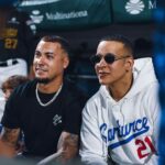 Daddy Yankee Instagram - Gracias al Mago 🧙 @javy23baez por el apoyo, respeto x siempre mi bro! El equipo del pueblo @santurcelbprc terminó en primer lugar en la serie regular, pasando así a la semifinal. Gracias 🇵🇷 por el apoyo que nos están brindando. Qué bonito ver el parque lleno de nuestra cultura boricua!! Se prendió la LIGA!!! Gracias Gracias PR! 💪🏽🇵🇷 Los espero este martes en la semifinal en el Hiram Bithorn. Felicidades MI GENTE, los veo el año que viene! 😁🎄❤️‍🔥🎉🎊🪅 DLB! ✝️