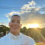 Daddy Yankee Instagram - Buenos días yo siento que hoy es mi día! Gracias 🇵🇷 por hacer el tema #1 en radio. Por encima de ese logro, es que esta canción te alegre la vida para siempre. Si estás leyendo esto es porque tienes vida, y si hay vida, hay esperanza de seguir adelante. Recuerda siempre tener la disciplina de AMARTE. Dios está en control! 🙏🏽