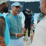 Daddy Yankee Instagram - Esta historia me motivó mucho. Conocí por primera vez a @omarcourtz en un concurso de Mini Daddy Yankee en el programa “NO TE DUERMAS” en Puerto Rico. 15 años después grabamos juntos el tema “BEACHY”. Una prueba más, que los sueños y las metas se cumplen. Ahora, a vacilar el verano en la BEACHY, en nombre de todos esos soñadores en el mundo! Young DY con Baby OC BEACHY 🥥 BEACHY 🏖️ BEACHY ☀️
