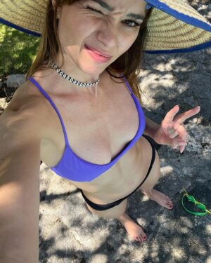 Dafne Fernández Instagram - Leer los nuevos guiones de #4estrellas aquí es MARAVILLOSO❤️‍🔥