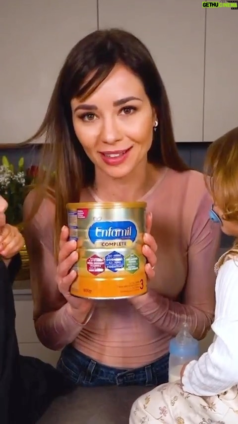 Dafne Fernández Instagram - Como quiero seguir dándoles una buena alimentación a mis hijos, proporcionando las defensas necesarias para su crecimiento, apuesto por @enfamilespana. ¡Mis hijos se han adaptado super bien a Enfamil y además les encanta! @enfamilespana #Publicidad NOTA IMPORTANTE: La lactancia materna proporciona la mejor nutrición para los bebés. Por la salud de su bebé, le recomendamos que siga cuidadosamente las instrucciones de preparación y uso del etiquetado de nuestro producto. No seguir las instrucciones podría producir daños importantes. RKT-20002