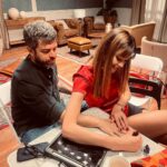 Dafne Fernández Instagram - Primer pase de texto del primer día de rodaje. #4estrellas @arrishots