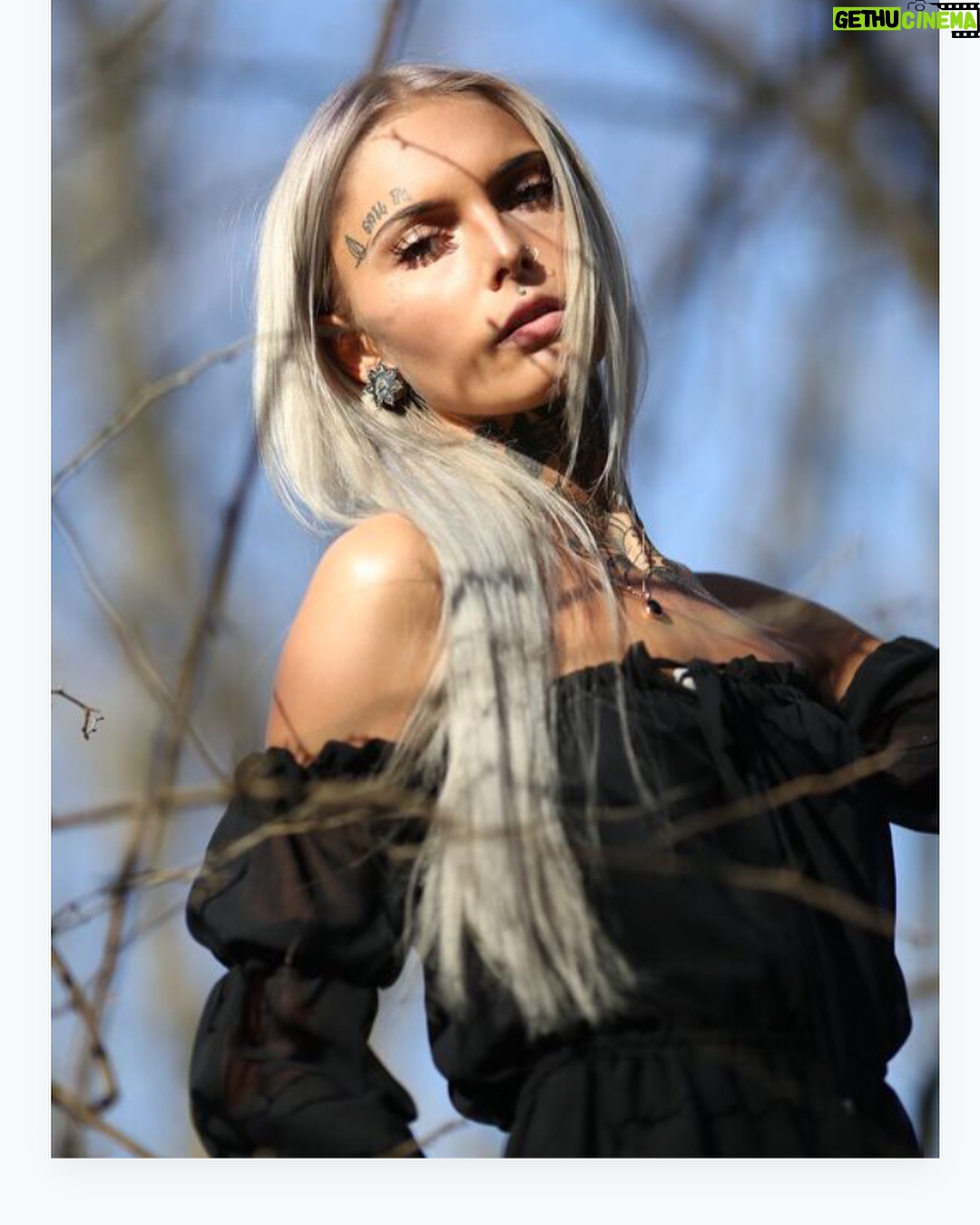 Daisy Coleman - 2.1K Likes - @photosbyeric made me feel like a magical woodland fairy 🧝🏼♀️🧚🏼♂️ Absolutely #nofilter on these bad boys either.
I’ll upload more from this set soon! Who wants a print? 😋🖤 #tattooedmodels
