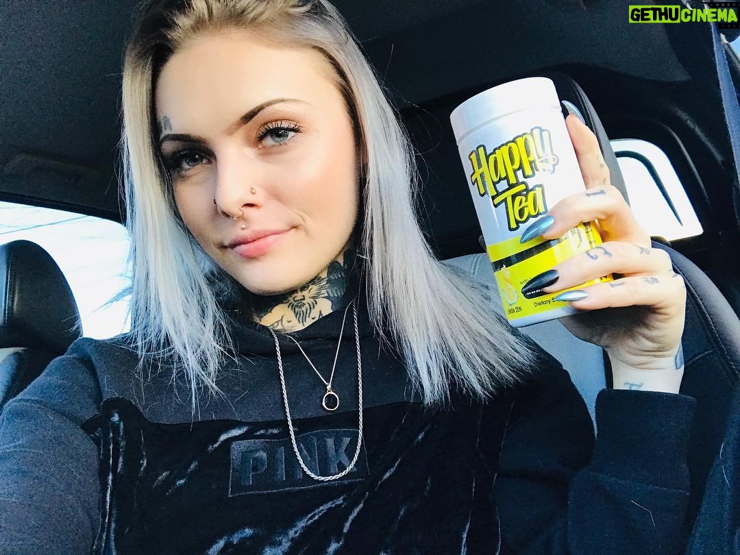Daisy Coleman - 2.2K Likes - I used to feel like my anxiety was something I just had to put up with; that I just had to deal with sleepless nights and the nervousness. I was told to try cbd to help with these symptoms multiple times, but it was almost impossible finding cbd that tasted good or wasn’t a messy powder. I needed something that tasted great, was easily portable, and wouldn’t be a mess. That’s when I found Happytea! @HappyTea is an easy alternative to traditional cbd. It’s all separated into individual packages that you can carry anywhere and just mix into a bottle of water at any time. It’s thc and mess free! I highly suggest @HappyTea for anyone wanting better sleep, pain relief, and anxiety relief! #HappyTea #ad
