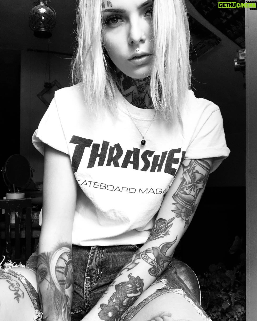 Daisy Coleman - 2.4K Likes - Heelies into my feelies 🏂