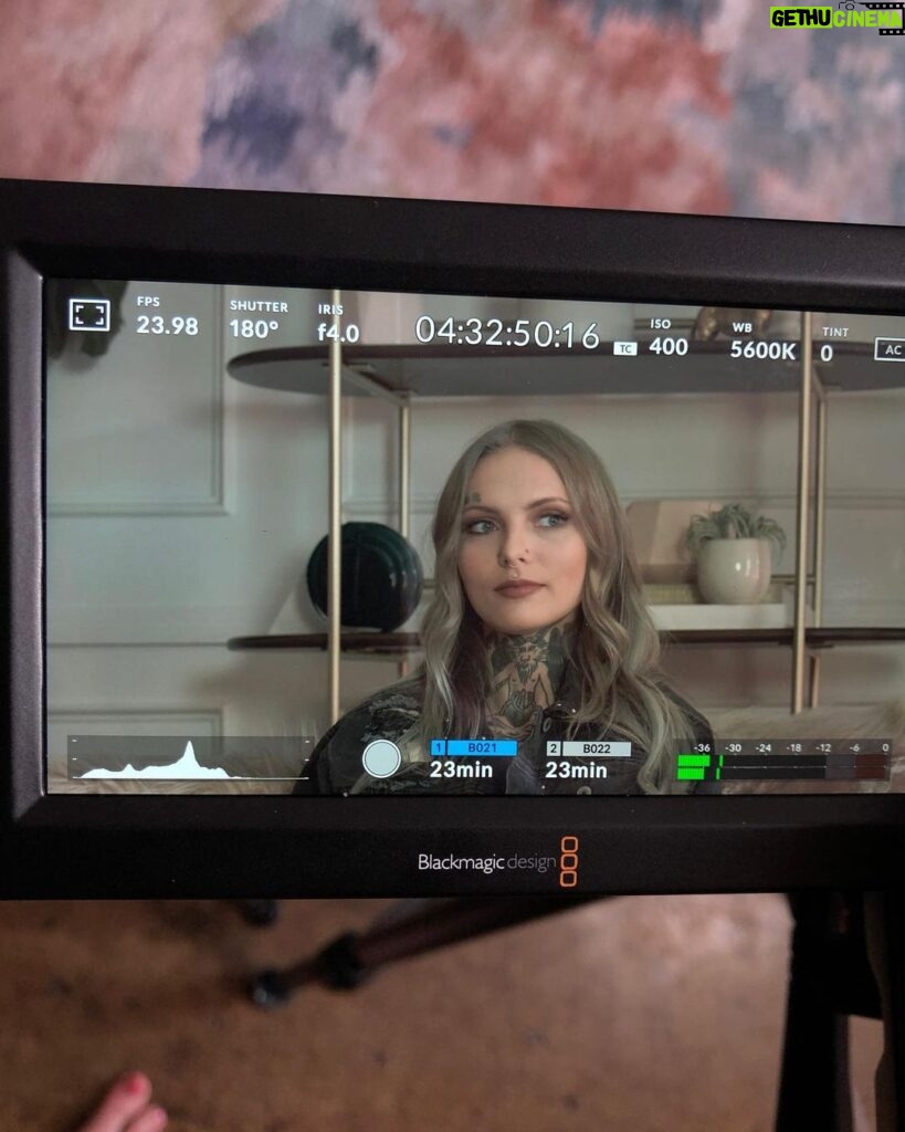Daisy Coleman Instagram - ‼️THATS A WRAP‼️ We are now finished with the filming of @savingdaisyfilm and I couldn’t thank you all enough who have helped me get here. This documentary was made with so much hard work and love and I can not wait to share this journey with you all. @toriromo and @ellafairon sat with me and wrote the entire soundtrack for the film. 100% raw from our hearts. This movie is going to be a special one. With that being said, we are now in post production and taking donations to finish the filming and editing process for festival season as quickly as possible! Go to paypal@savingdaisyfilm.com to help 🖤 @lmi.productions @savingdaisyfilm @ellafairon Los Angeles, California