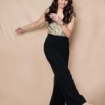 Daisy Shah Instagram - Swipe 👉🏻 to see ‘Moye Moye’ inspired look . . . Mua: @makeupbyvinod Hair: @trivenihairstylist 📸: @portraitdeewana x @oceanmediapr Happy Vibes: yours truly . . . #daisyshah