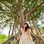 Daisy Shah Instagram - Yahan har pal pal pal beautiful 💚🎶 . . . #natureatitsbest #daisyshah