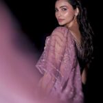 Daisy Shah Instagram - 🔮 . . . Wearing: @adaaraofficial Styled by: @trishadjani MUA: @makeupbyvinod Hair: @makeover_by_vrush 📸: @kunal_mohite_photography . . . #ITAawards #daisyshah