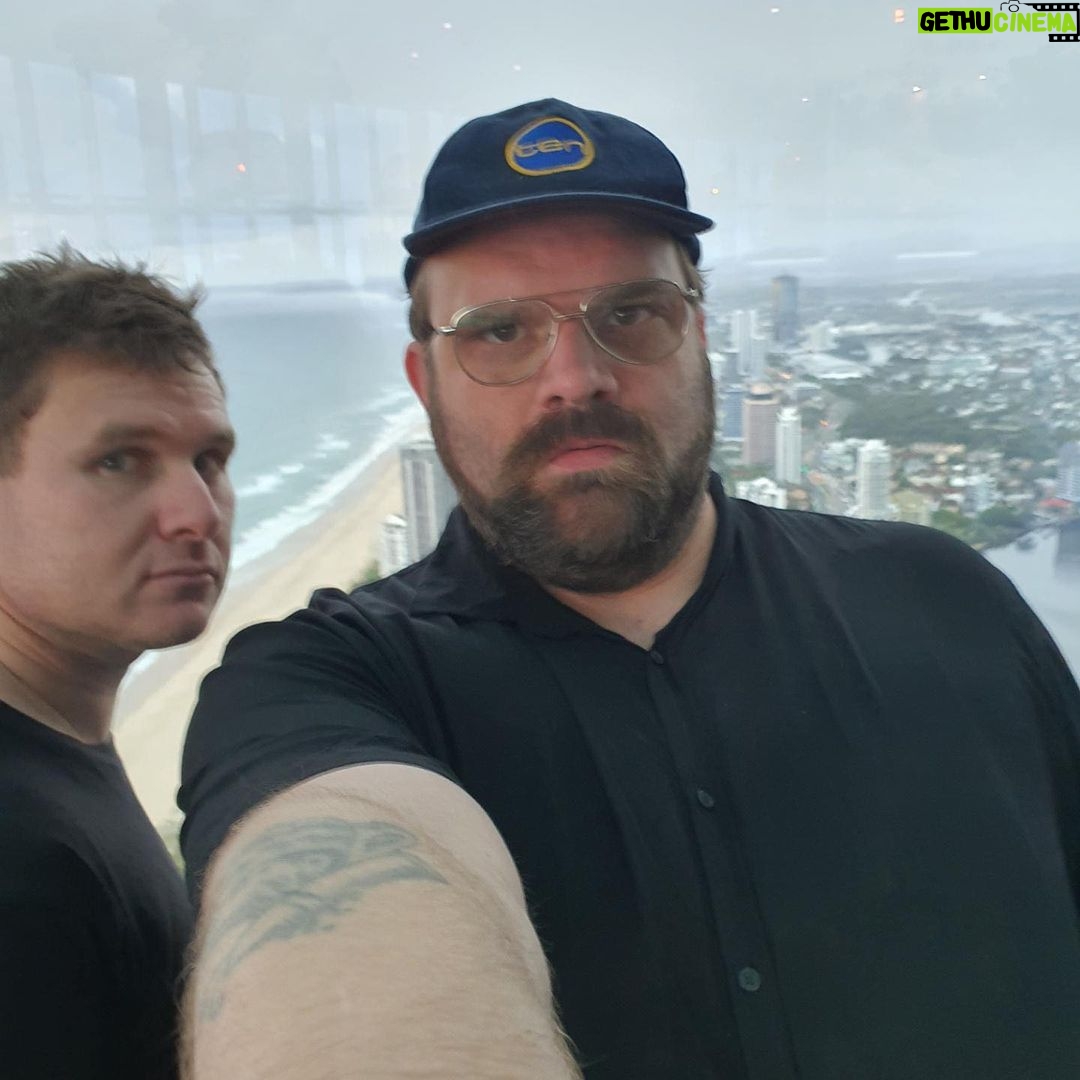 Damien Power Instagram - Doing a collab with @greglarsencomedian at the top of the Southern Hemisphere’s tallest residential building #skypoint #topoftheworld