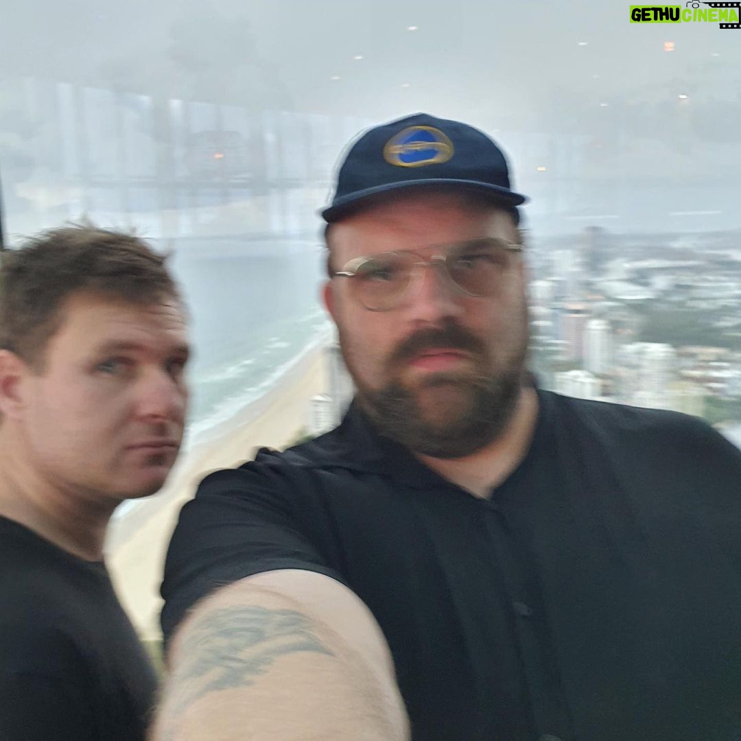 Damien Power Instagram - Doing a collab with @greglarsencomedian at the top of the Southern Hemisphere’s tallest residential building #skypoint #topoftheworld