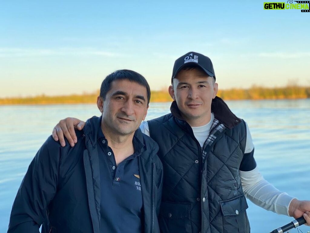 Damir Ismagulov Instagram - Однажды на рыбалке🎣. Сегодня день рождения у @gaji_gajiyev это тот человек которому действительно не безразличен спорт в Казахстане 🇰🇿 и неважно мма это или шахматы. Всех благ тебе брат 🫂