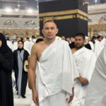 Damir Ismagulov Instagram - Две недели на святой земле куда приезжают миллионы мусульман со всего мира, были незабываемы 🕋❤️🤲#alhamdulillah #умра #мекка #медина