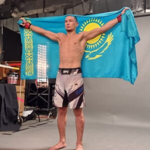 Damir Ismagulov Instagram - Дорогие друзья, земляки от всей души хочу поздравить всех и всю страну с Днём независимости. Пусть наша независимость будет вечной! Тауелсиздик куни кутты болсын 🇰🇿🇰🇿❤️