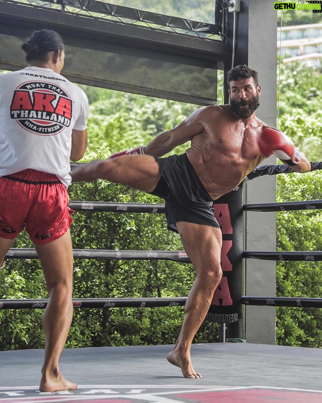 Dan Bilzerian Instagram - No days off AKA Thailand