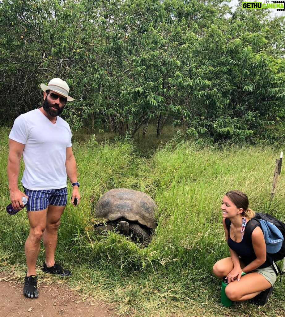 Dan Bilzerian Instagram - Love the tortoises Galapagos Islands