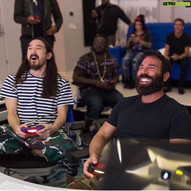 Dan Bilzerian Instagram - Battling @steveaoki @tpain Las Vegas, Nevada