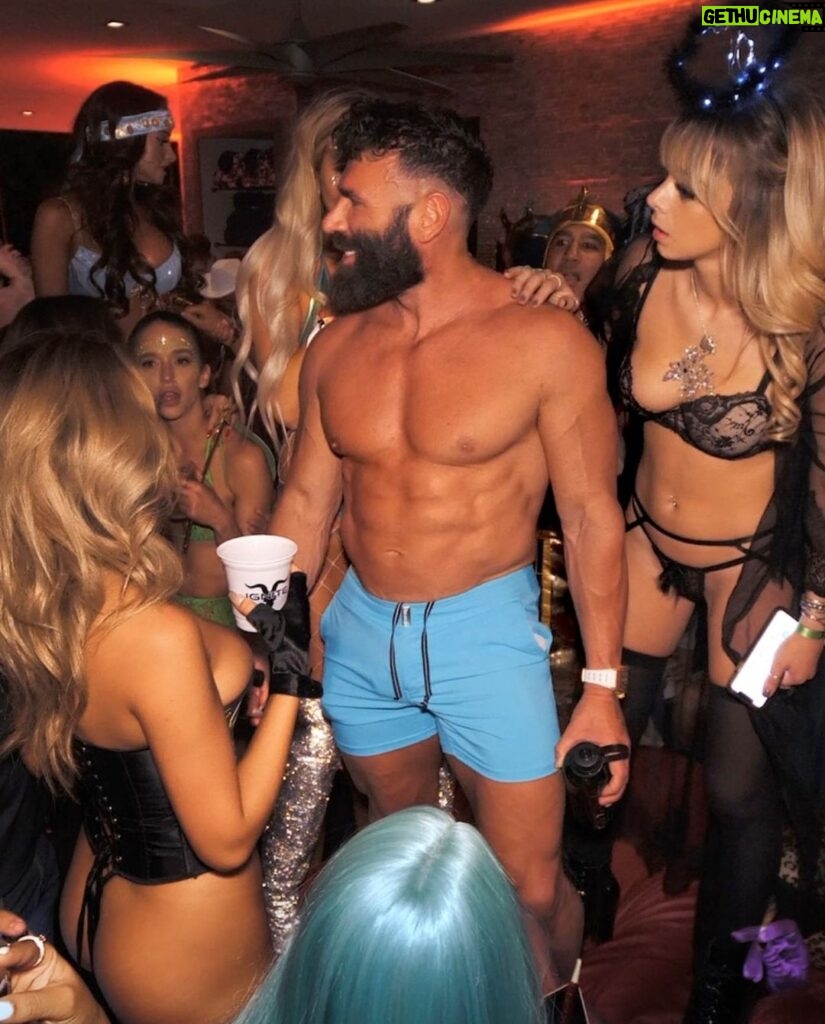 Dan Bilzerian Instagram - Gonna fly a few people out for @ignite party on Thursday, tag your crew