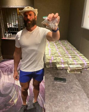Dan Bilzerian Instagram - Puttin some pocket change on @cowboycerrone who y’all got?