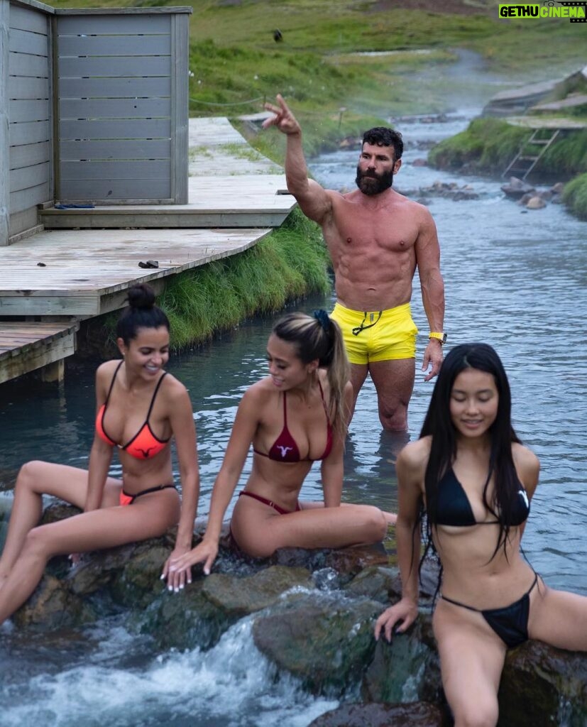 Dan Bilzerian Instagram - Iceland is such a cool place, volcanic hot springs at 5am Sauðárkrókur, Iceland