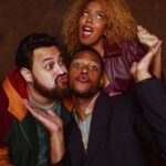 Dan Ferreira Instagram - Passando com alegria pra dizer que “União Instável” estreia hoje na @netflixbrasil e a boa do final de semana é assistir essa comédia romântica, que tem direção de Silvio Guindane e esse elenco maravilhoso! Assiste e depois me conta! ❤️ 📸: Júlia Rodrigues #UniãoInstavel #Netflix