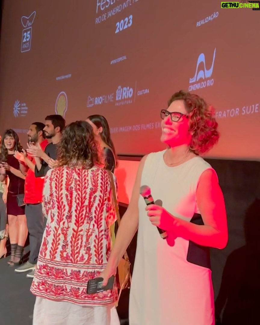 Dan Ferreira Instagram - Até 00h ainda é Outubro! Mês com “Meu Nome É Gal” e “Deixa” no telão do Cine Odeon, Sertão, carro, avião, saudade de casa, eclipse solar, chagada em casa, amigos novos e realização de sonhos. Novembro tem mais trabalho, mais sonhos e mais estreias. ❤️simbora!