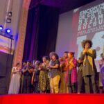 Dan Ferreira Instagram - Um dos legados mais importantes do multi artista Zózimo Bulbul é o Encontro de Cinema Negro, que além de filmes do Brasil, África e Caribe, traz oficinas e palestras sobre o nosso cinema. Nessa 16° edição as mostras e atividades acontecem no Cine Odeon, Muhcab, MAM, Museu de Arte do Rio, CCJF e Leão Etíope do Méier entre 24 de Outubro e 1° de Novembro. A programação completa pode ser vista na página do @centroafrocariocadecinema. Compareçam! Muito feliz também por assistir “Deixa”, filme de @marianajaspe onde tenho a honra de estar em cena com @zezemotta , sendo um dos curtas que abriu o Encontro, no Cine Odeon. Salve a memória e o legado de Zózimo, o Centro Afro Carioca de Cinema Zózimo Bulbul e todas as pessoas responsáveis pela realização do Encontro. Vida longa! #EncontrodeCinemaNegro #ZozimoBulbul Cinelandia - Cine Odeon